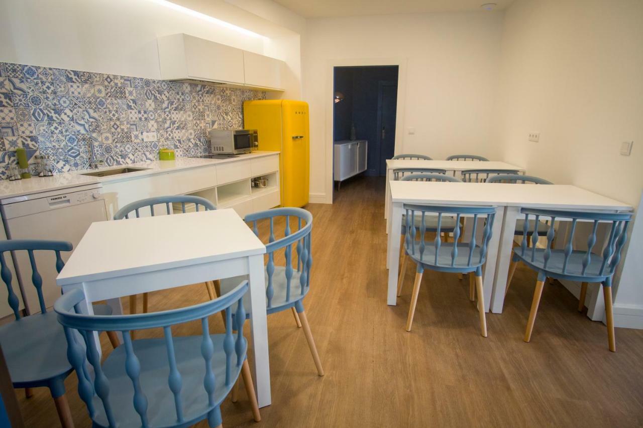 Zigzag Hostel Прайя-да-Витория Экстерьер фото